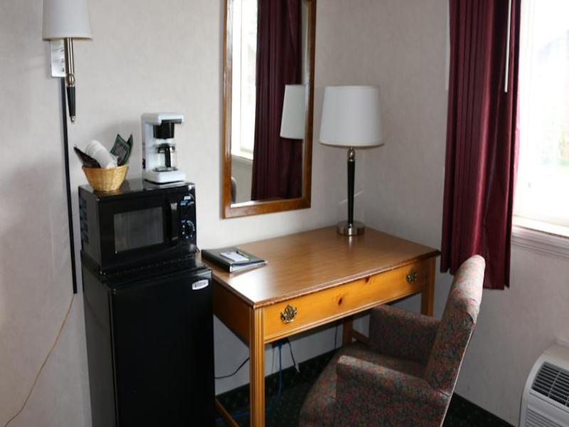 Gray Wolf Inn & Suites Запад Йеллоустон Экстерьер фото